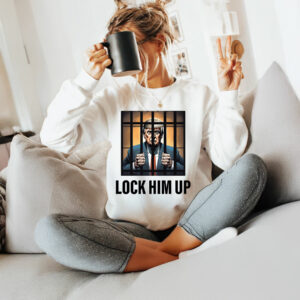 Lock him up - anti Trump T-Shirt