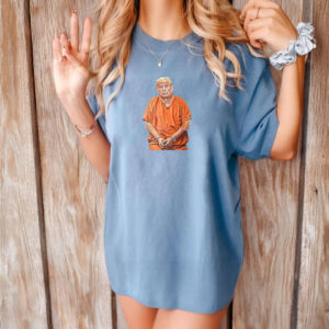 Trump In Prison Funny Anti Trump Trump Design T-Shirt
